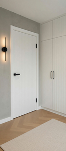  Межкомнатная дверь винил Граффити-32 White Pro